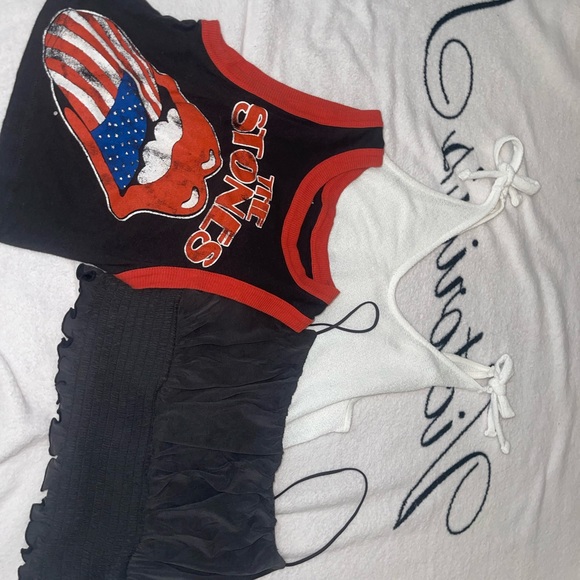 3 pc cropped tank top bundle 🪷 - Picture 1 of 8